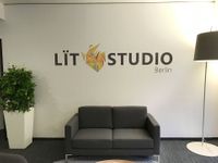 Lit Studio - Microsoft | Wandlogo Digitaldruck mit Konturschnitt