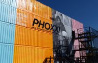 PHOXXI-Containerhalle | S&uuml;dseite mit Logo | Folienbeschriftung